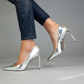 Ruby Silver metallic Leather Pump