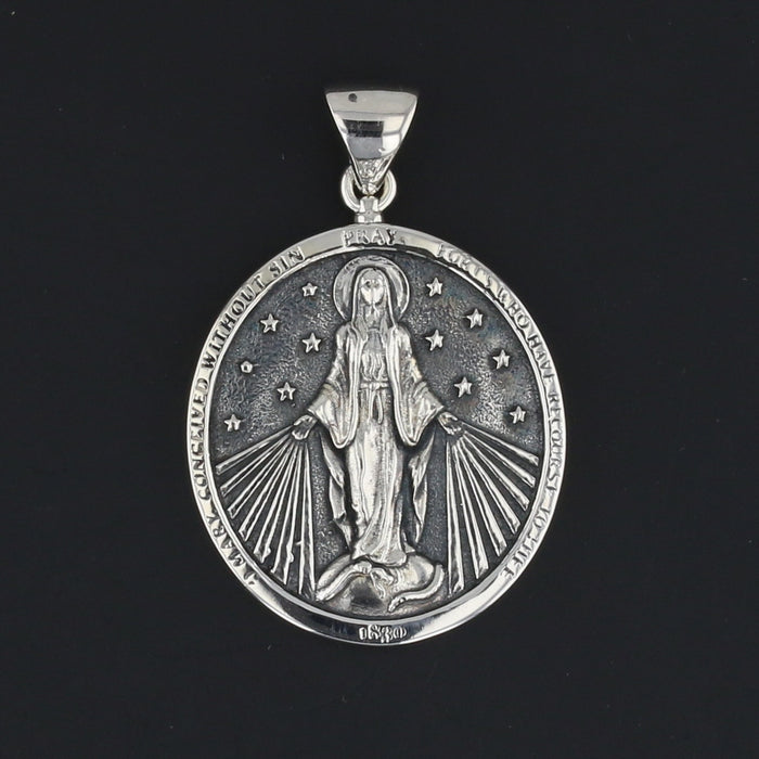 J Pendant 893365